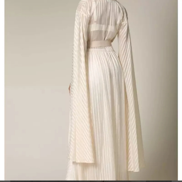 Kimono style robe - Picture 6 of 7